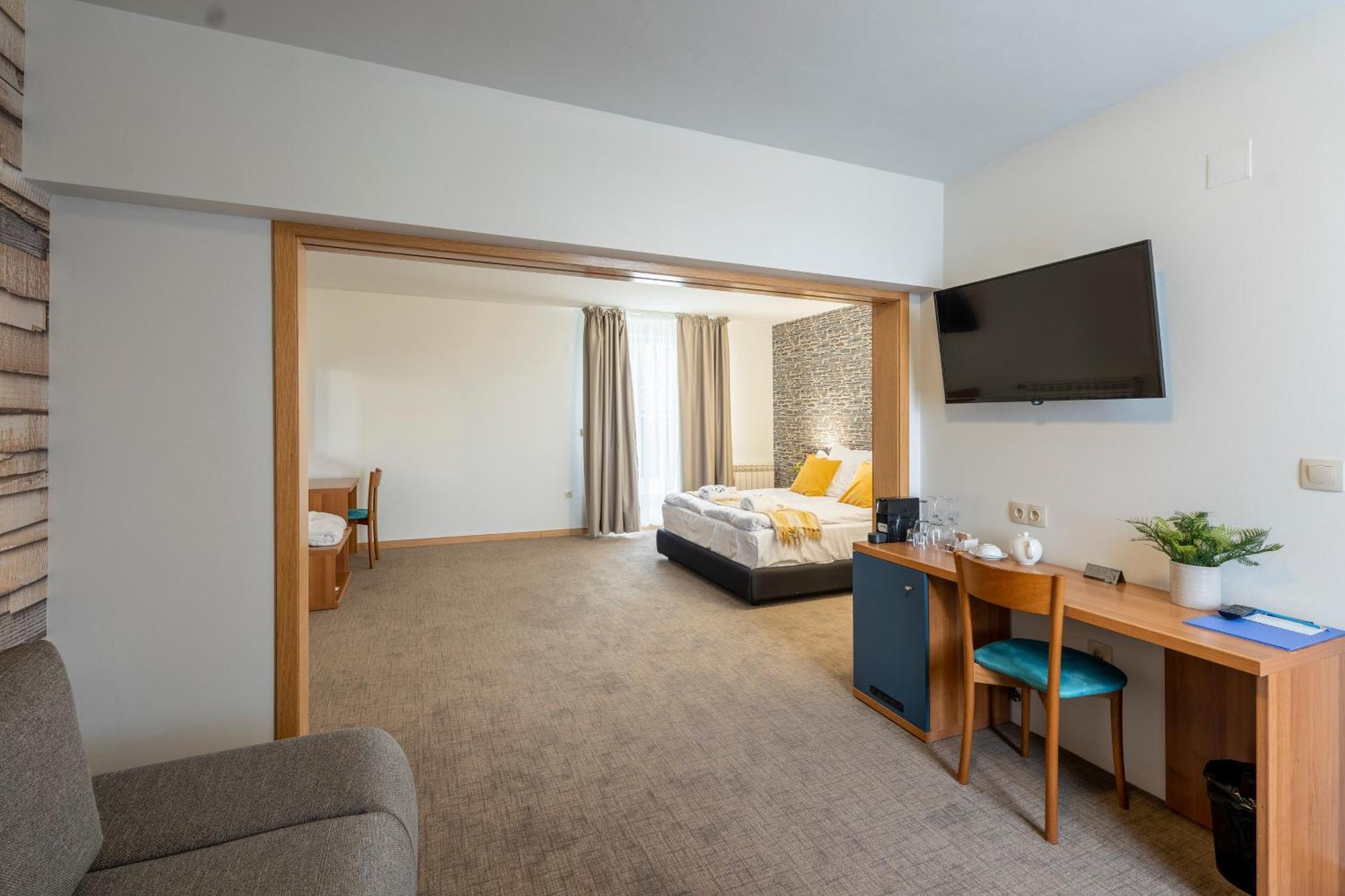 103 View Park Hotel ปานิชิชเต ภายนอก รูปภาพ